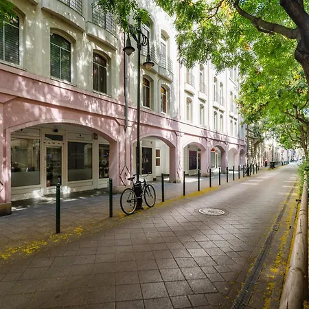 Angel With Free Garage Parking Lejlighed Budapest