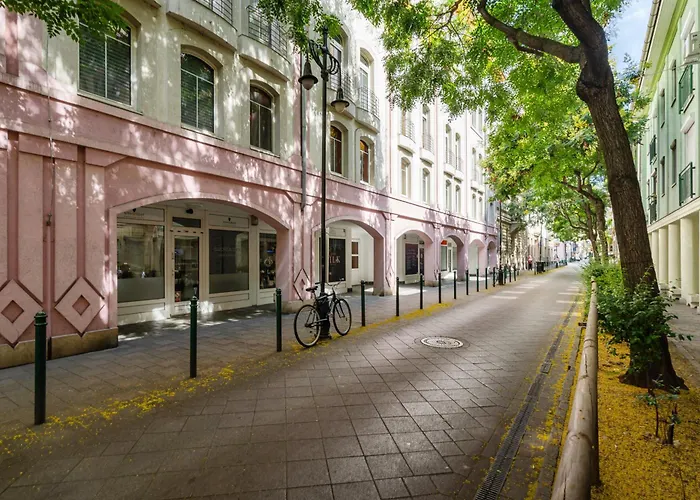 Angel With Free Garage Parking Apartment Budapest